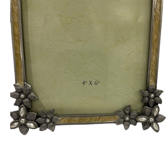 Belle Maison Art Nouveau Enamel Frame w/ Flowers & Pearl Inlays 4x6” Beautiful! - Picture 14 of 15